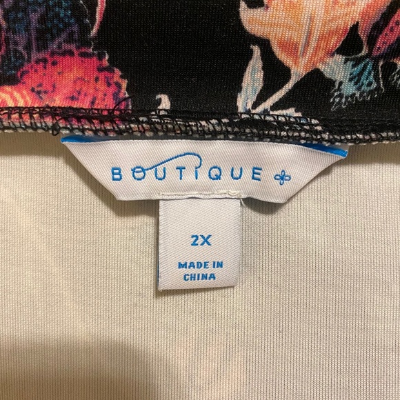 EUC ...Pencil skirt with cute see thru strips - Picture 3 of 3